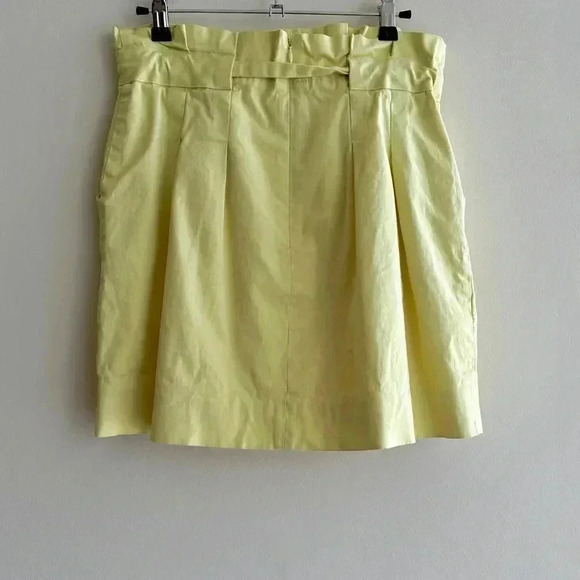 BCBGMaxAzria Paper Bag Skirt, Dusty Yellow, Size 8 - Picture 10 of 16